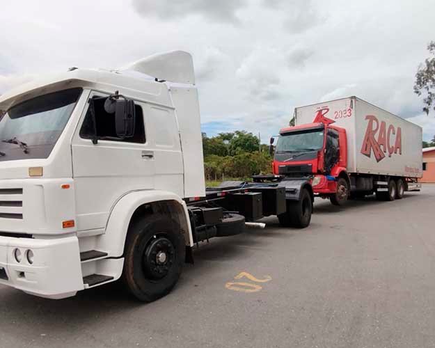 Transporte de caminhão e carreta